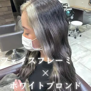 ロング カラー 川越 輝梨奈のヘアスタイル