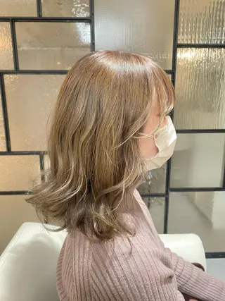 ミディアム カラー 安永 涼のヘアスタイル