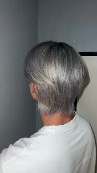 ショート カラー 個性的カラー ☆≡ねねのヘアスタイル