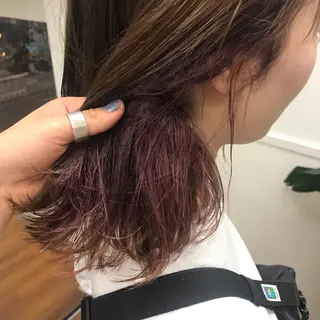ミディアム カラー ヘアアレンジ サナ🌱 切りっぱなしボブのヘアスタイル