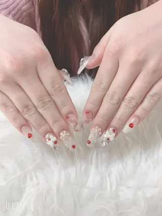 ネイル T. Leeのネイルデザイン