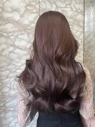 ロング カラー YEAU　PLUS所属・極上の艶髪 RINAのヘアスタイル