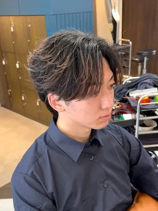 ミディアム カラー パーマ ヘアアレンジ メンズ 伊藤 陸のヘアスタイル