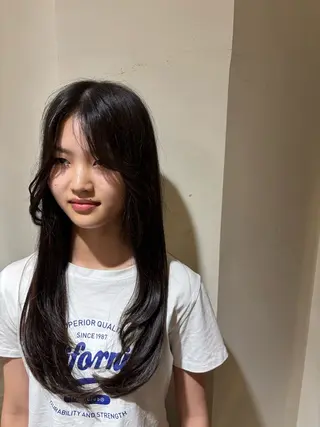 ロング 椛山 美桜のヘアスタイル