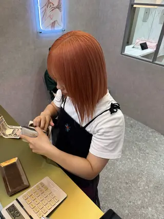 セミロング karin ボブハイトーンのヘアスタイル