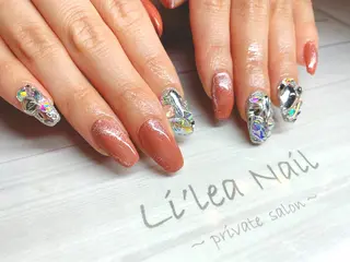 ネイル Li'leaNail AINAのネイルデザイン