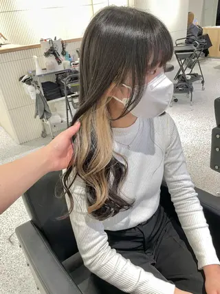 ロング カラー GO TODAY SHARE SALON 原宿本店所属・ブリーチ/ハイトーン 艶カラー/ユリナのヘアスタイル