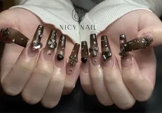 ネイル Anna_ Nicy Nailのネイルデザイン