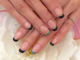 ショート SINCERELY シンシアリー🌈のネイルデザイン