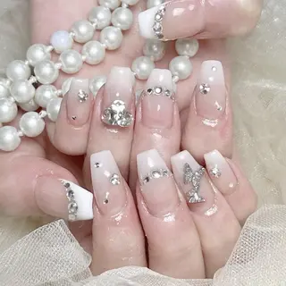 ネイル Queening 🦋のネイルデザイン