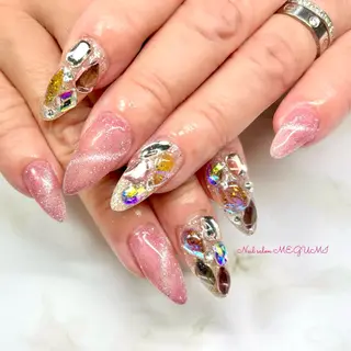 ネイル Nail salon MEGUMIのネイルデザイン