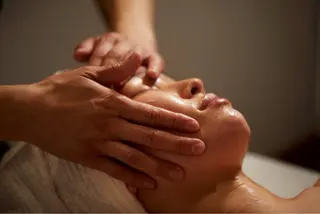 吉本 由美子のエステ・リラクイメージ