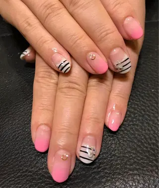 ネイル マルサンカクシカク所属・○△□ 守口市のネイルデザイン