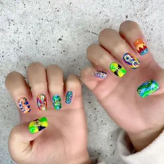 ミディアム カラー パーマ ヘアアレンジ キッズ ネイル マツエク・マツパ アイブロウ Salon Ｋのネイルデザイン