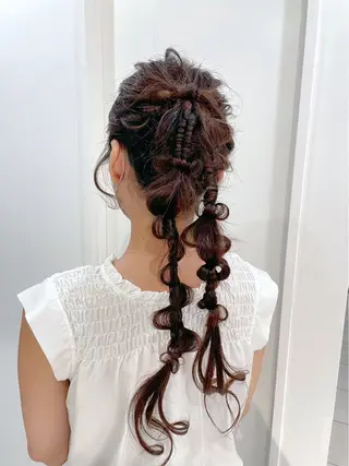 ロング ヘアアレンジ 🍭ハイトーン/ デザインカラー🦄のヘアスタイル