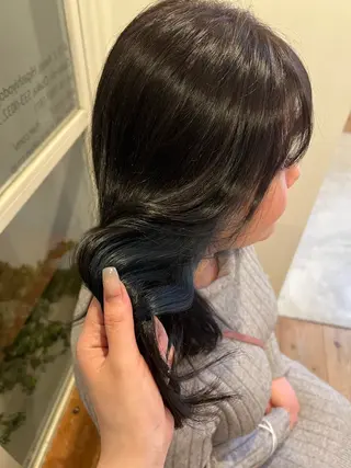 カラー 森崎 優菜のヘアスタイル