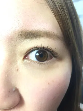 ミディアム カラー パーマ マツエク・マツパ Salon K所属・井本 亜美のエステ・リラクイメージ