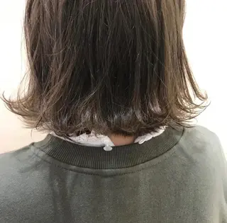 ショート カラー 滝本 里実のヘアスタイル