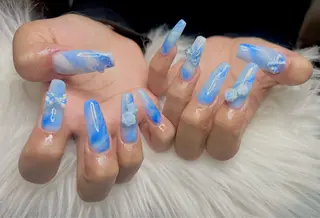 ネイル ダン ゴーゴックビックのネイルデザイン