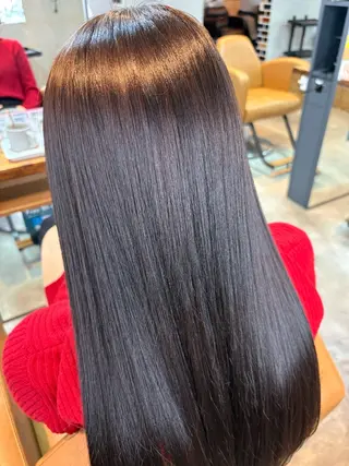 ロング 梨 音のヘアスタイル