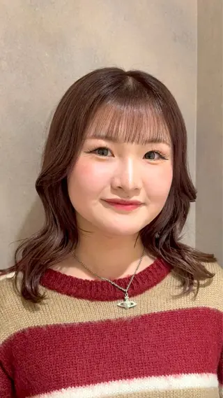 ミディアム レイヤー✂️ ハイトーン💖モテ髪のヘアスタイル