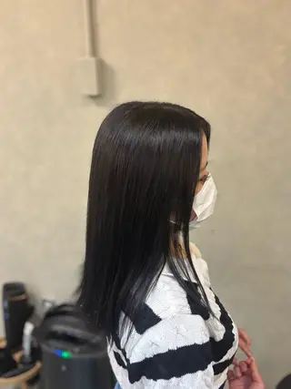 ロング カラー 平良 那生のヘアスタイル