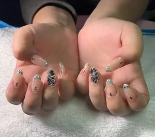 ネイル MHR nailのネイルデザイン