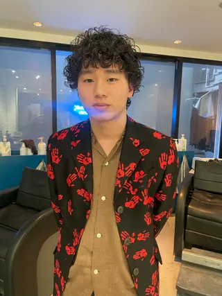 ショート パーマ メンズ スパイラルパーマ 🌐hina⭐️のヘアスタイル