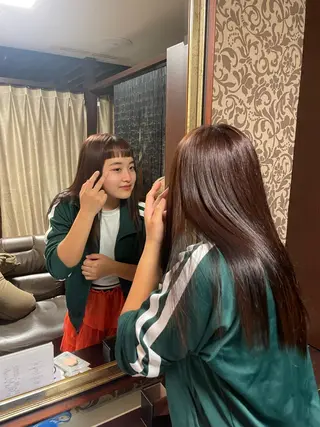 ロング レイヤー/透明感カラ ー/茅ヶ崎/momiのヘアスタイル