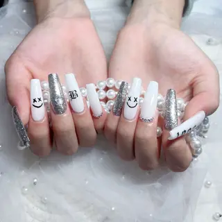 ネイル M🌷nail 長さだし専門店のネイルデザイン