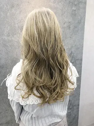 セミロング 所渉/韓国レイヤー /ウルフカットのヘアスタイル