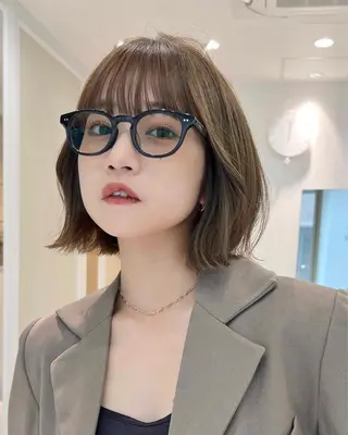 ミディアム カラー パーマ ヘアアレンジ hotely所属・✨まとまるボブ/ 切りっぱなし/ユキナのヘアスタイル