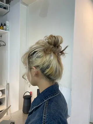 ミディアム カラー パーマ ヘアアレンジ 🦠デザインカラー/ 魚瀬あおい🦠のヘアスタイル