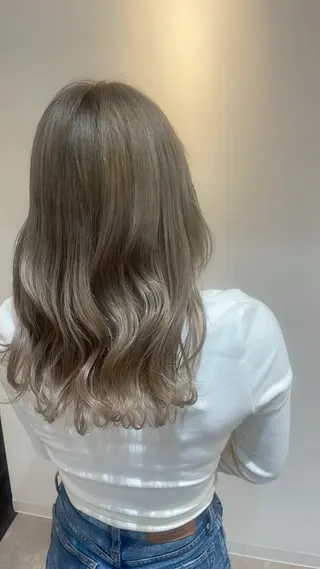 ミディアム nao .のヘアスタイル