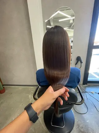 ロング LITA hair所属・鄭 弘志のヘアスタイル