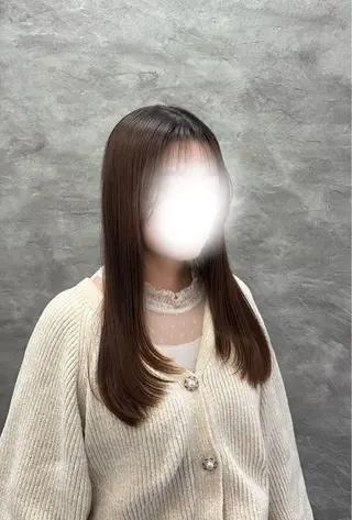 ロング ルプラボウ/ 内藤ほのか/艶カラーのヘアスタイル