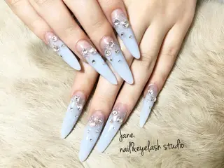 ネイル Yakko pas á pasのネイルデザイン