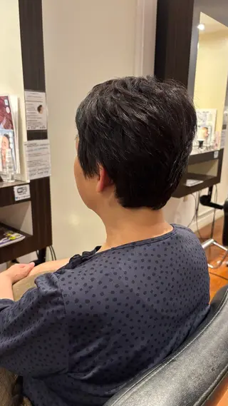 ショート アンジュールヒルズ所属・六川 彩那のヘアスタイル