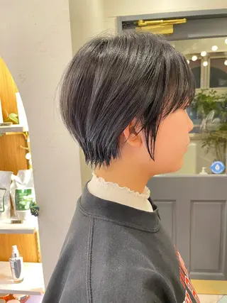 ショート レイヤー/ブリーチ ♥️【木坂 桃歌】のヘアスタイル