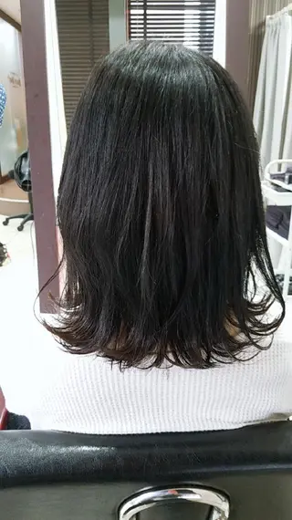 ミディアム newi WASHIOのヘアスタイル