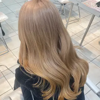 ロング カラー ブリーチ/ヘアセット 【𝙍𝙞𝙣𝙤】のヘアスタイル