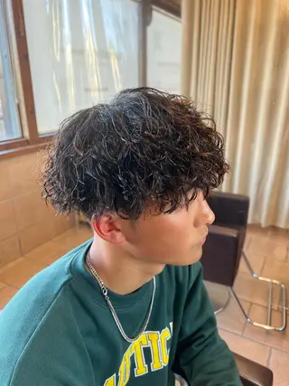 ミディアム パーマ メンズ メンズカットパーマ ✂️ JOYAのヘアスタイル