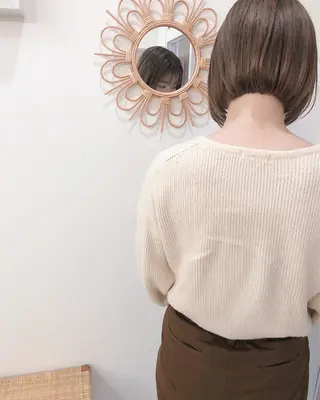 ショート カラー 顔周りレイヤー/韓国 ブリーチminamiのヘアスタイル