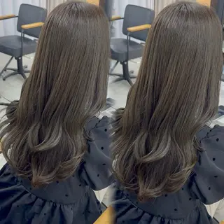 ロング カラー 赤み無し柔らかカラー 【梅田】madokaのヘアスタイル