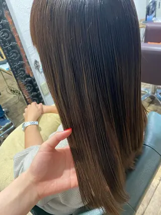 ロング パーマ La  SHE's 天王寺店所属・マルヤマ リナのマツエク・マツパデザイン