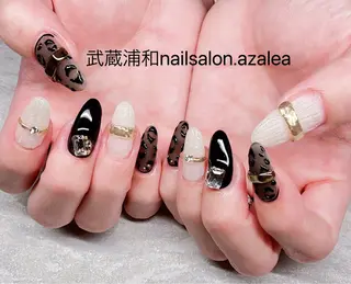 ネイル R inのネイルデザイン