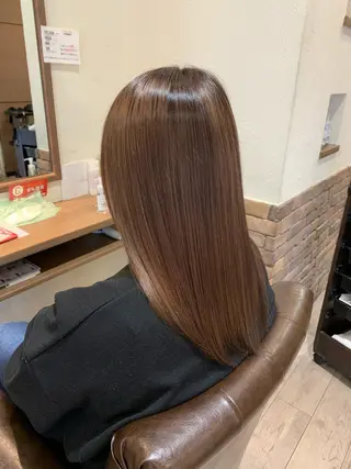 カラー 山本 鮎里のマツエク・マツパデザイン