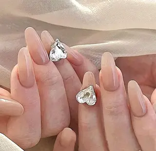 ネイル RAFFINE 月🦋🩵のネイルデザイン