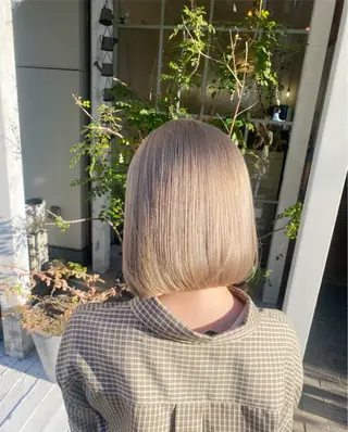 ショート カラー 鈴木 奈波のヘアスタイル