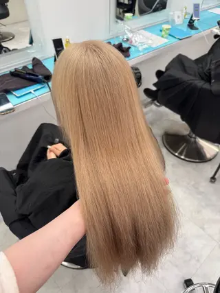 カラー 透明感ベージュ🤎 manami👒🌿のヘアスタイル